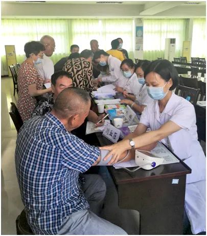 江陰市中醫院 慶祝中國農民豐收節，啟動“服務百姓健康行動”